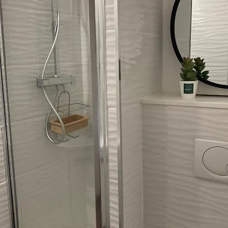 Appartement Duplex 3 Pièces 6 Pers Avec Terrasse, Piscine, Et Parking - Fr-1-504-658 *