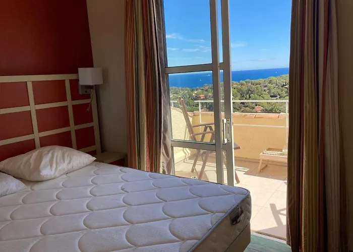 Cap Esterel: Duplex 3 Pieces Vue Mer, Climatisation - Fr-1-504-658 Apartment